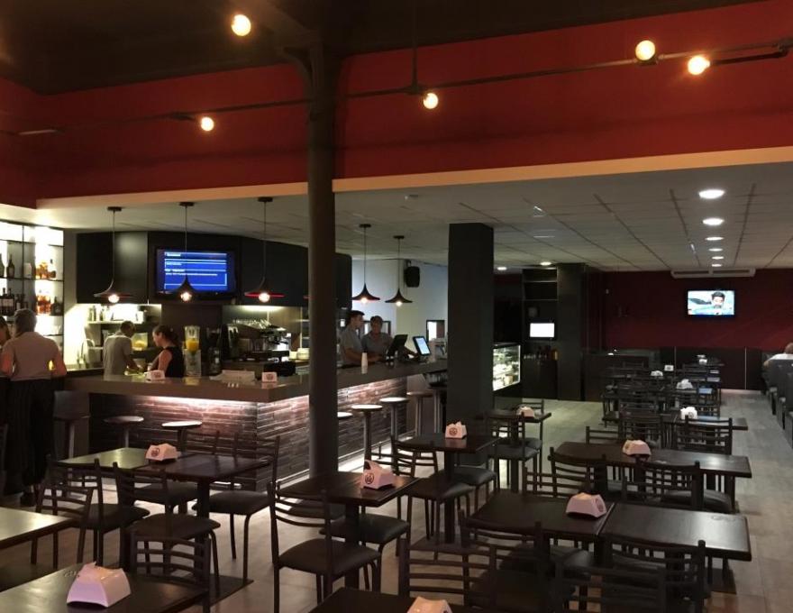 El Bar